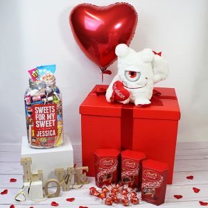 Deluxe Valentine Gift Box