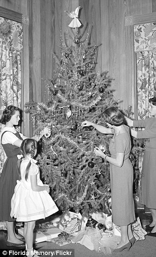 retro christmas tree